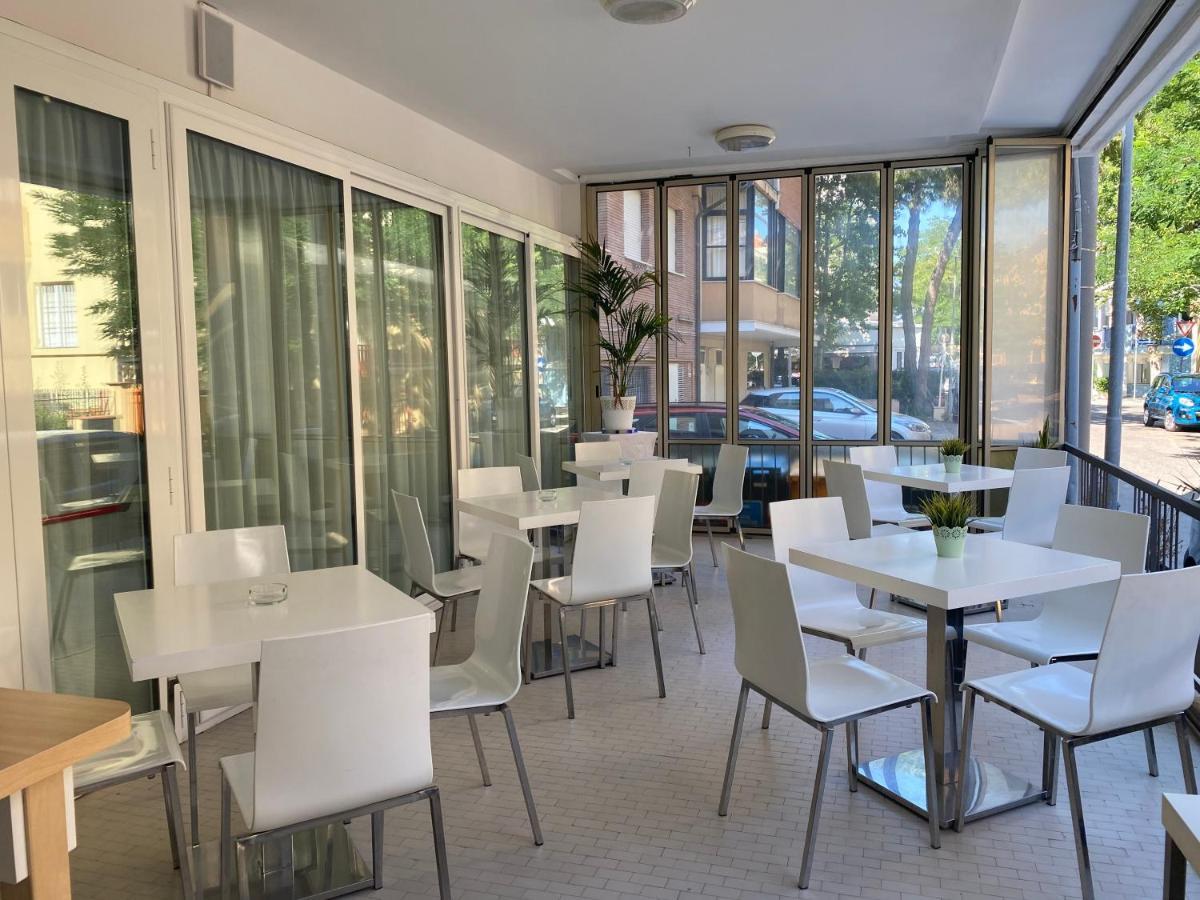Hotel Riva 리미니 외부 사진