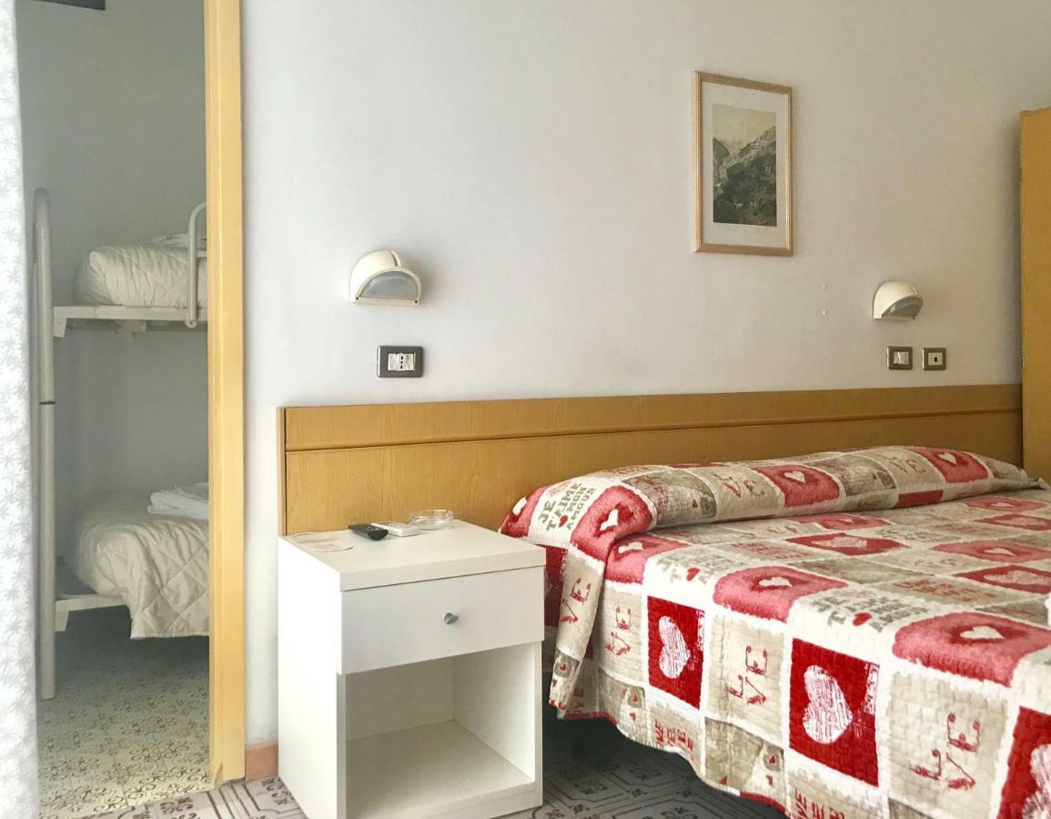 Hotel Riva 리미니 외부 사진